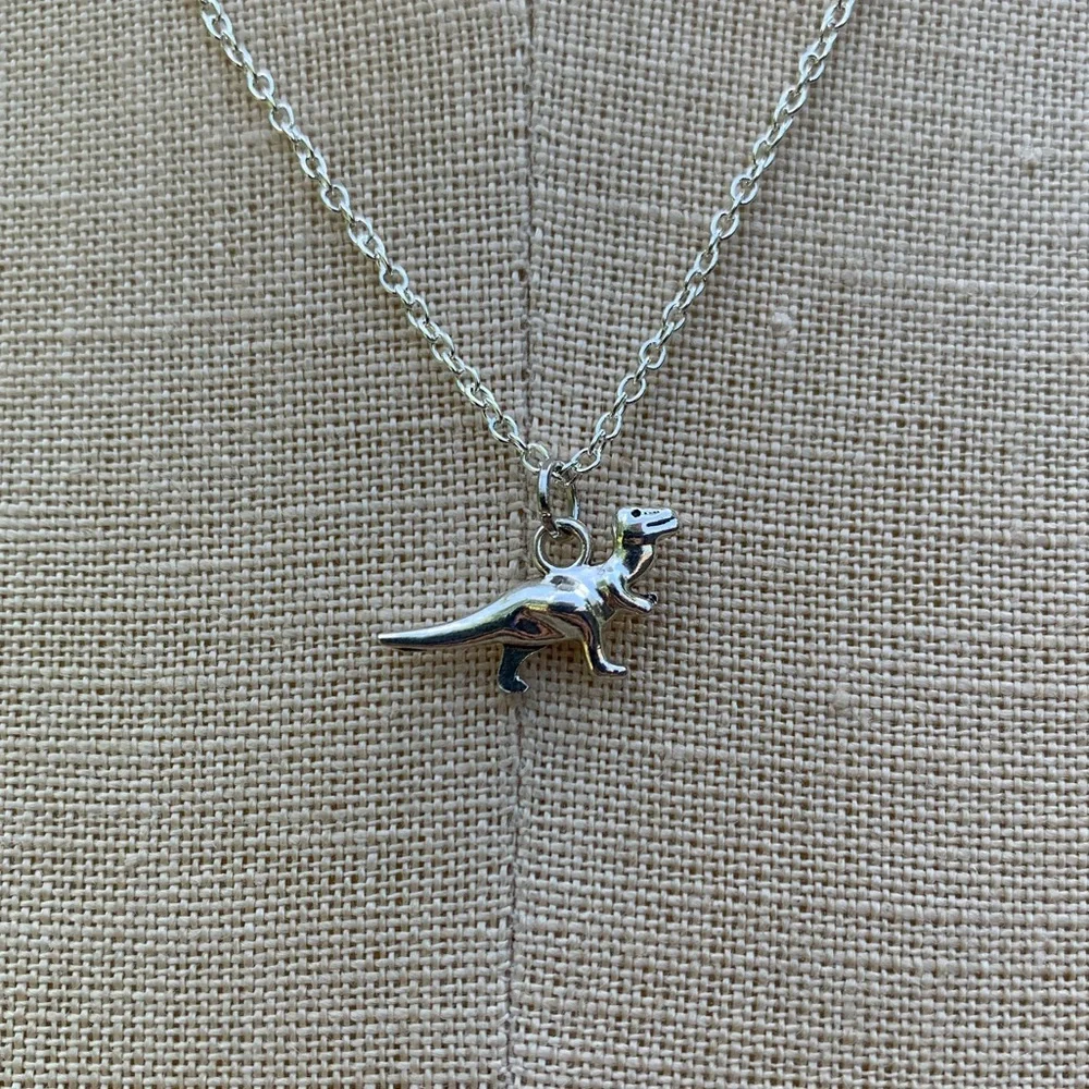 NWT Sterling Silver Plated Chain & Alloy Dinosaur Charm Necklace - Picture 2 of 8